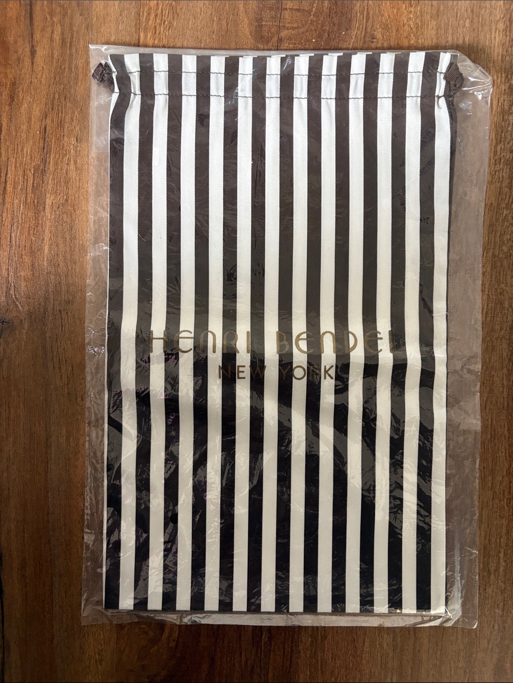 Henri Bendel Dustbag